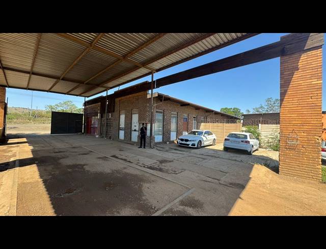 3,640M² WAREHOUSE TO LET IN HERMANSTAD